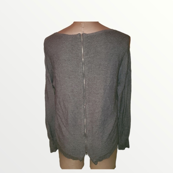 Ladies Zip Back Sweater - Medium - Picture 2 of 3